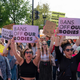 Image for article titled Senator: Overturning Roe Will 'Weaponize' Women's Data
